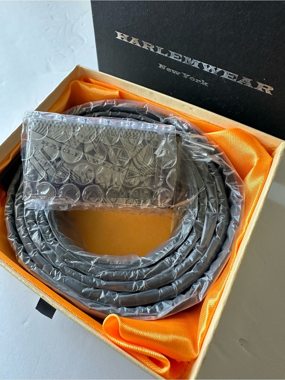 HARLEMWEAR New York Gray Leather-Style Belt with Silver Buckle